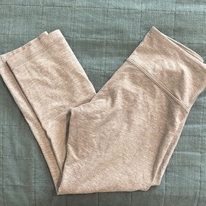 Lululemon Gray mid length Leggings; size 6